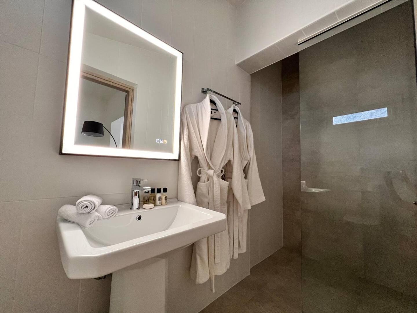 Perla Coco Jacuzzi Suites Chania  Buitenkant foto